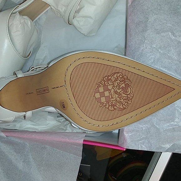 Vince Camuto Women's Ketrinda Ankle Strap Pump - Picture 6 of 8